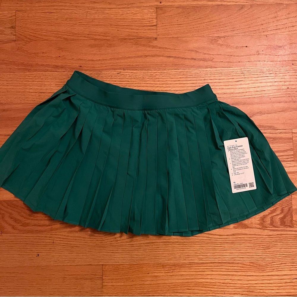 Lululemon High-Rise Pleated Tennis Skirt NWT Size 10 Color Cascadia Green